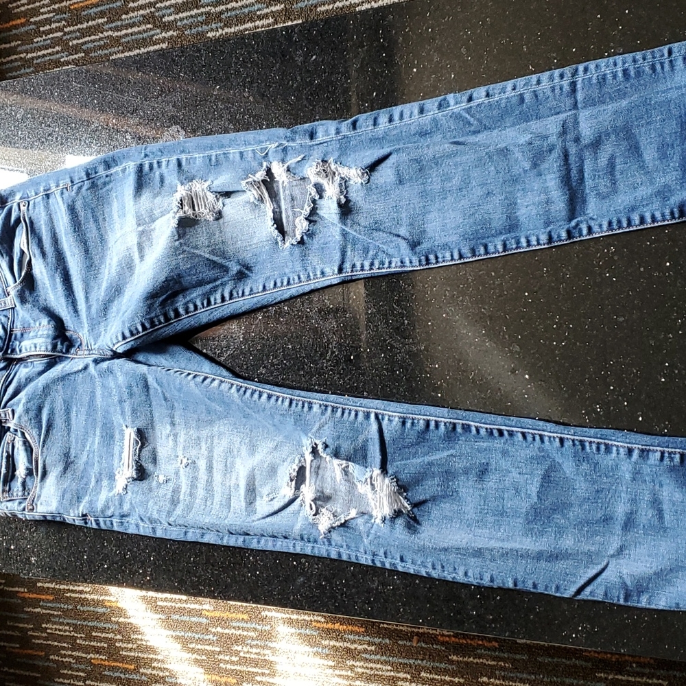 Aeo Stretch - image 1